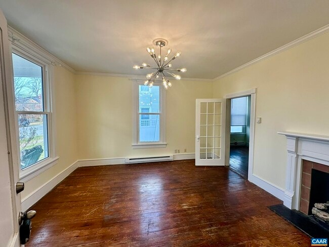 Building Photo - 520 Pine Ave