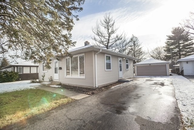 Building Photo - 2205 Campbell St