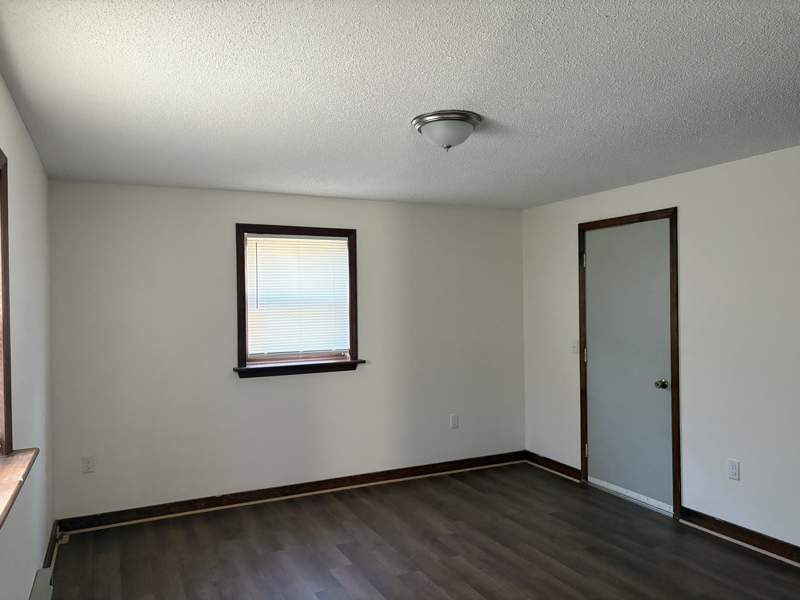 Foto del edificio - 10 Pine Path Ln