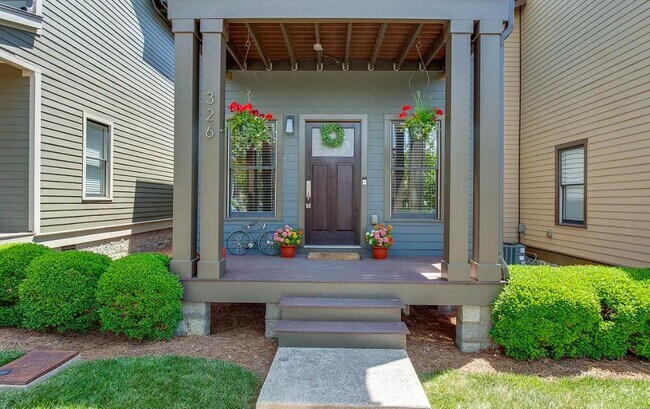 Foto del edificio - 326 Sylvan Park Ln