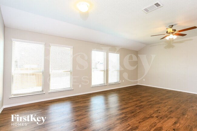 Building Photo - 1404 Waco Turner Dr