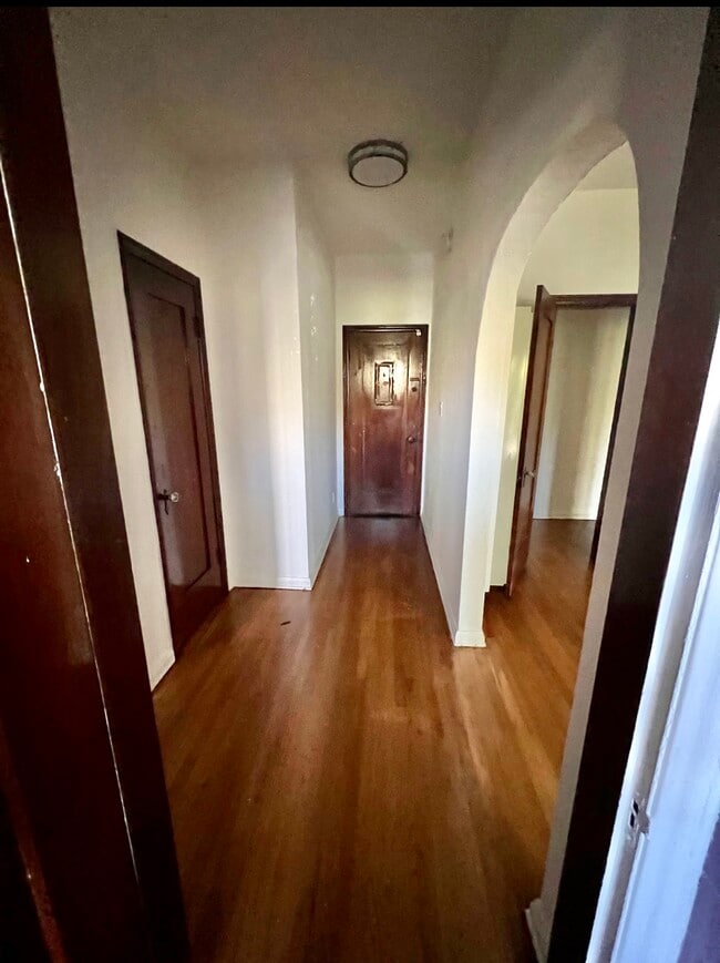 Foto del edificio - 367 N Orange Dr