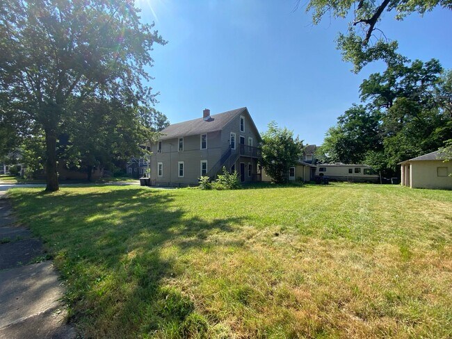 Foto del edificio - 198-200 Westwood Ave Akron, OH 44302 MFH2 ...
