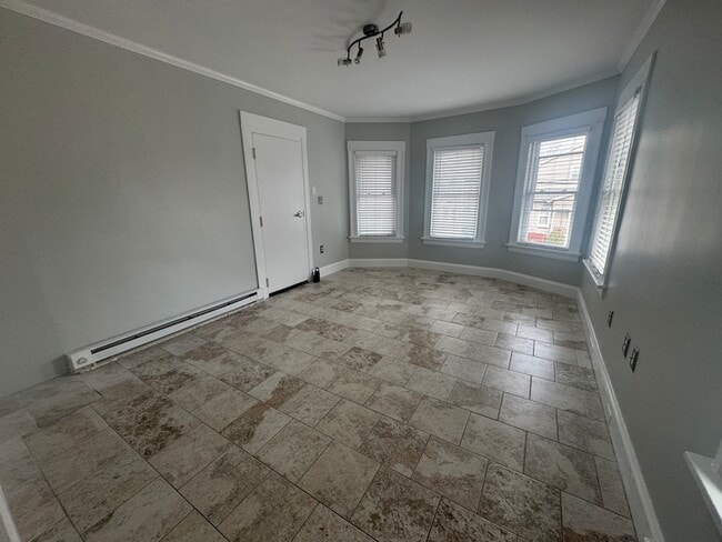 Foto del edificio - 109 Churchill St