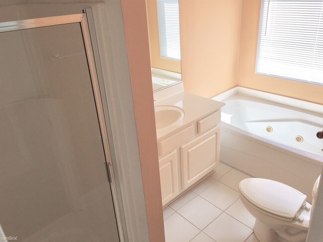 Foto del edificio - 3 br, 2.5 bath Townhome - 4757 Arco Ln