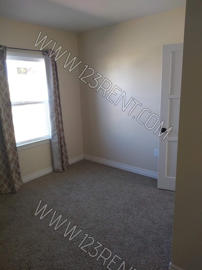 Building Photo - 2BD/1BTH JUST REHABBED DUPLEX IN BORON