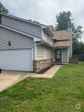 Building Photo - 1707 E Pinion Rd
