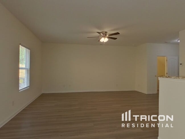 Building Photo - 2729 Yurman Rd