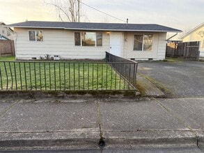 Building Photo - 266 40th St