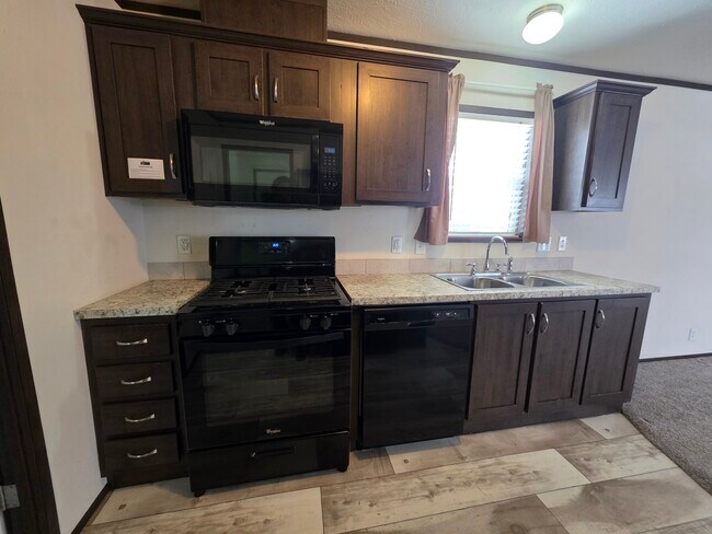 Foto del edificio - 154 Whippoorwill Ln