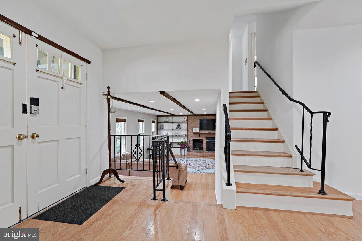 Primary Photo - 8200 Orville St