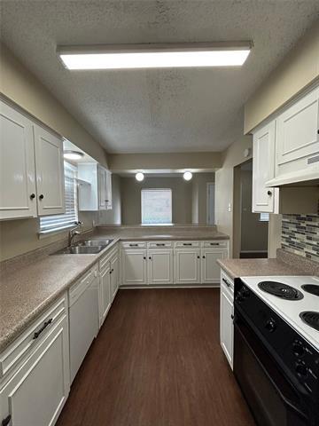 Foto del edificio - 2212 Viewtop Ln