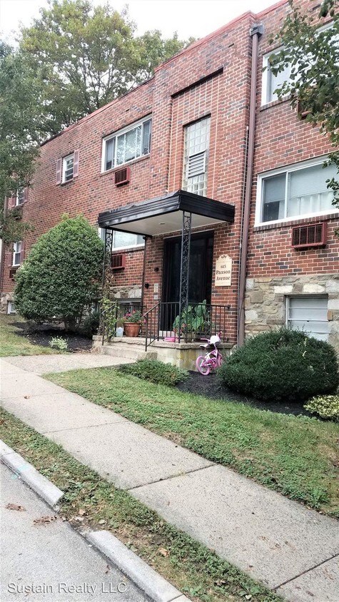 Primary Photo - 615 Paxson Ave