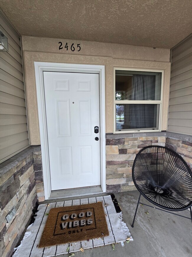 Foto del edificio - 2465 Theresea Ln