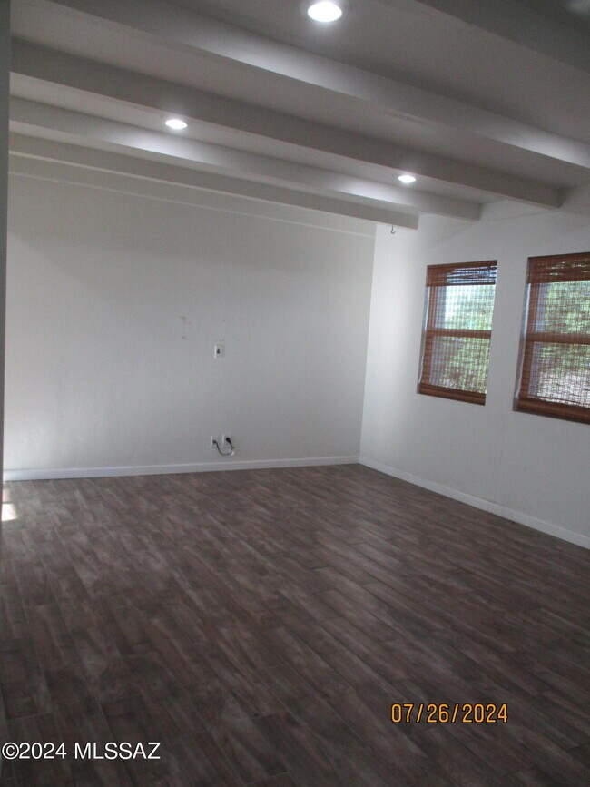 Foto del edificio - 1610 N 5th Ave
