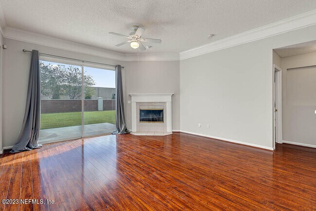 Building Photo - 11498 Chase Meadows Dr S
