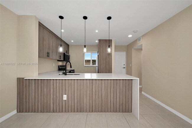 Building Photo - 7732 Camino Real