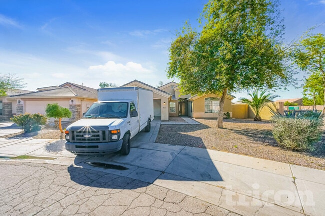 Building Photo - 8625 W Chickasaw St