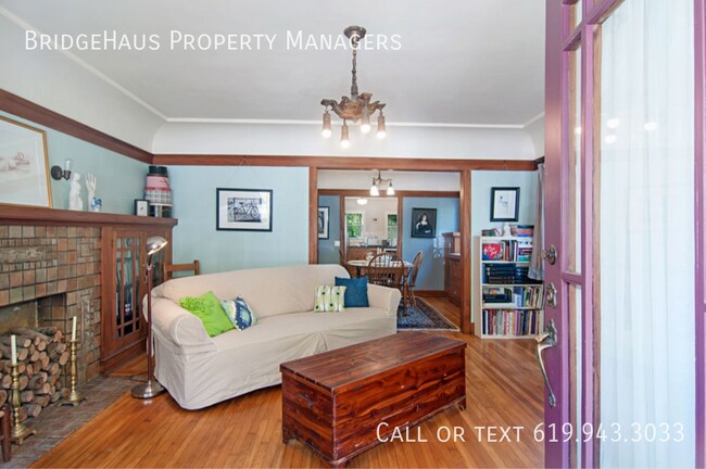 Foto del edificio - Historically beautiful 2 bed / 1 bath home...
