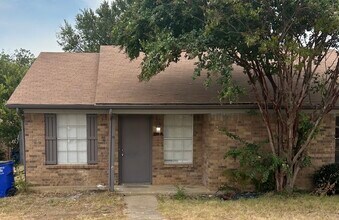 Building Photo - 105 Pine Meadow Dr