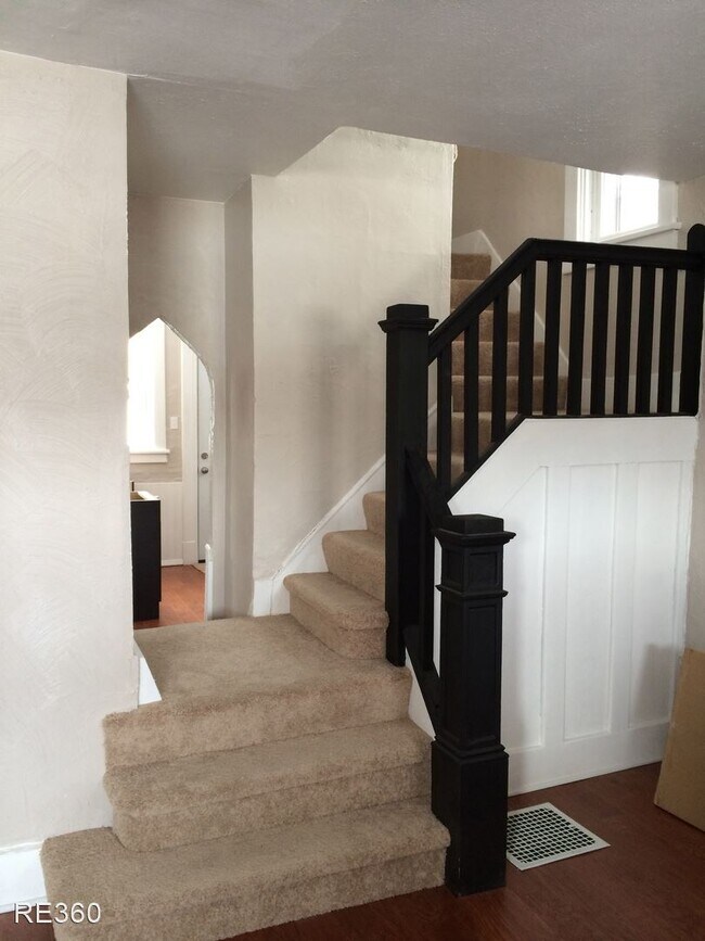 Building Photo - 2 br, 1 bath House - 36 Pasadena St Mt Was...