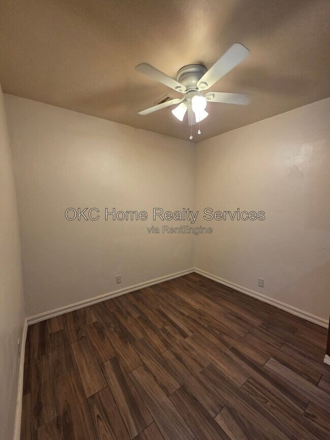 Foto del edificio - 1132 N Gardner Ave