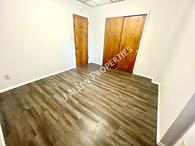 Foto del edificio - 313 N 12th St