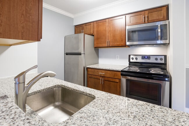 1 BR, 1 BA - 720 SF, Luxury - Flo-Mar Terraces Apartments