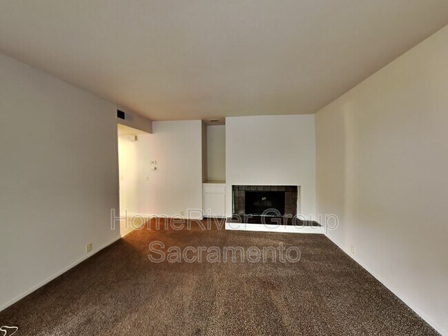 Building Photo - 6220 Gloria Dr