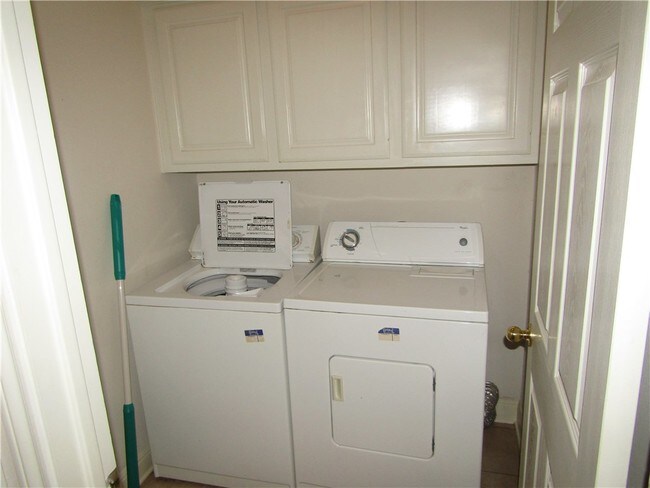 Building Photo - 7708 Blue Lilly Dr