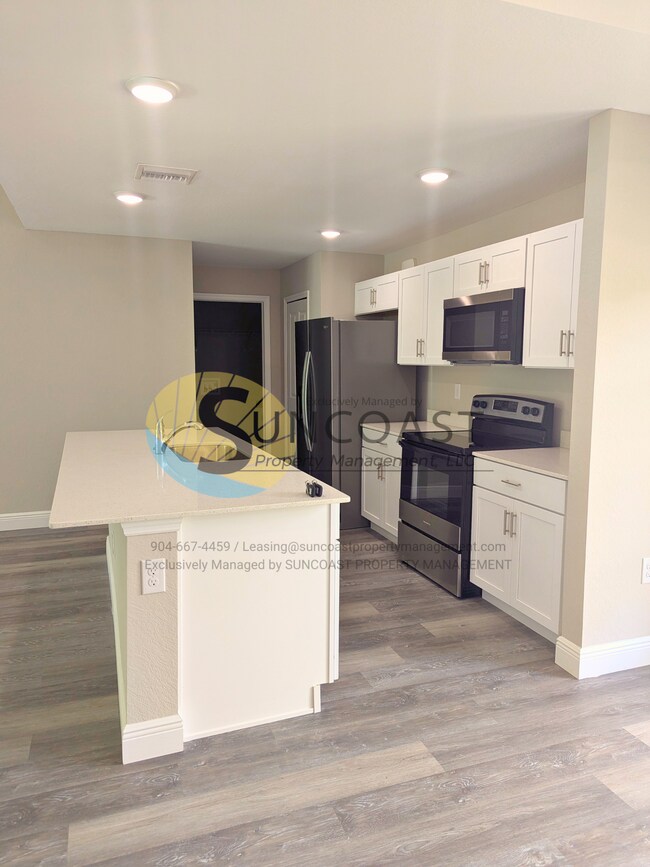 Foto del edificio - Newly Built Modern Gem: 4-Bed, 2-Bath Home...