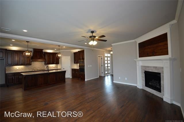 Foto del edificio - 4 br, 3 bath House - 11464 S. Ash Street