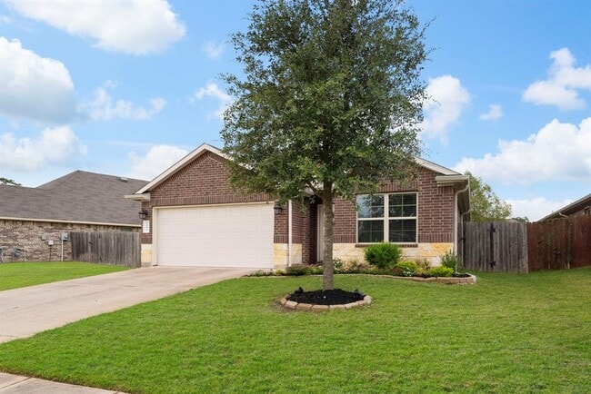 Building Photo - 14077 Lake Cres Dr