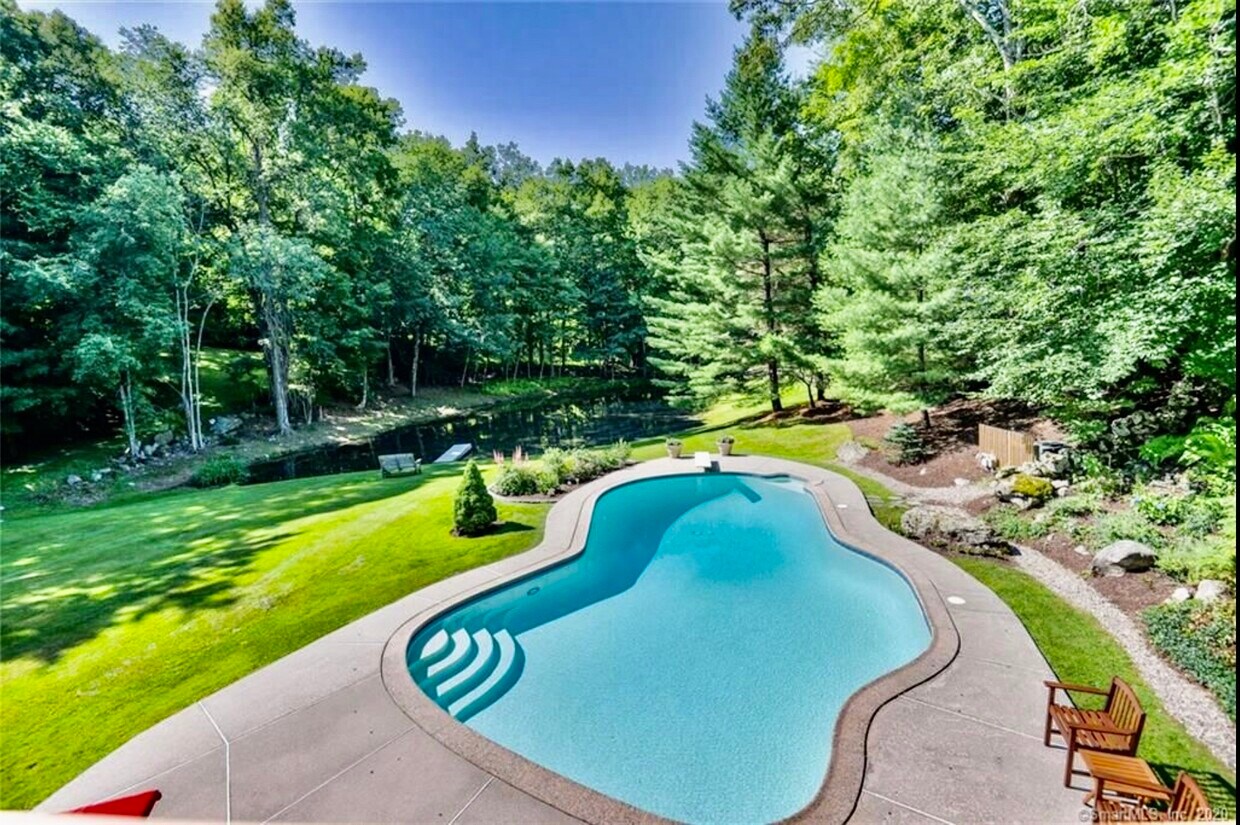 Primary Photo - 149 Thunder Lake Rd