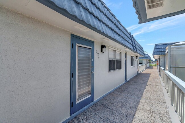Building Photo - 177 Tuscany Ln
