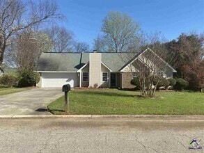 Building Photo - 1217 Candlwyck Dr