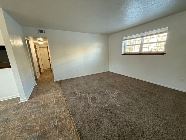 Building Photo - 124 E Highland Ave