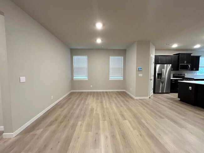 Foto del edificio - Immaculate Single-Story in the Ridgeview Neighborhood