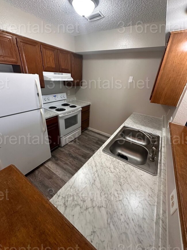 Foto del edificio - $925 - 2 bedroom 1 bath - Beautiful apartm...