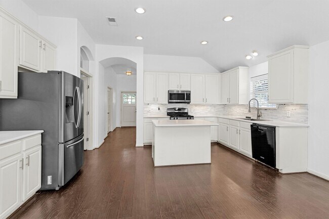 Foto del edificio - 19423 Wildwood Dale Ln