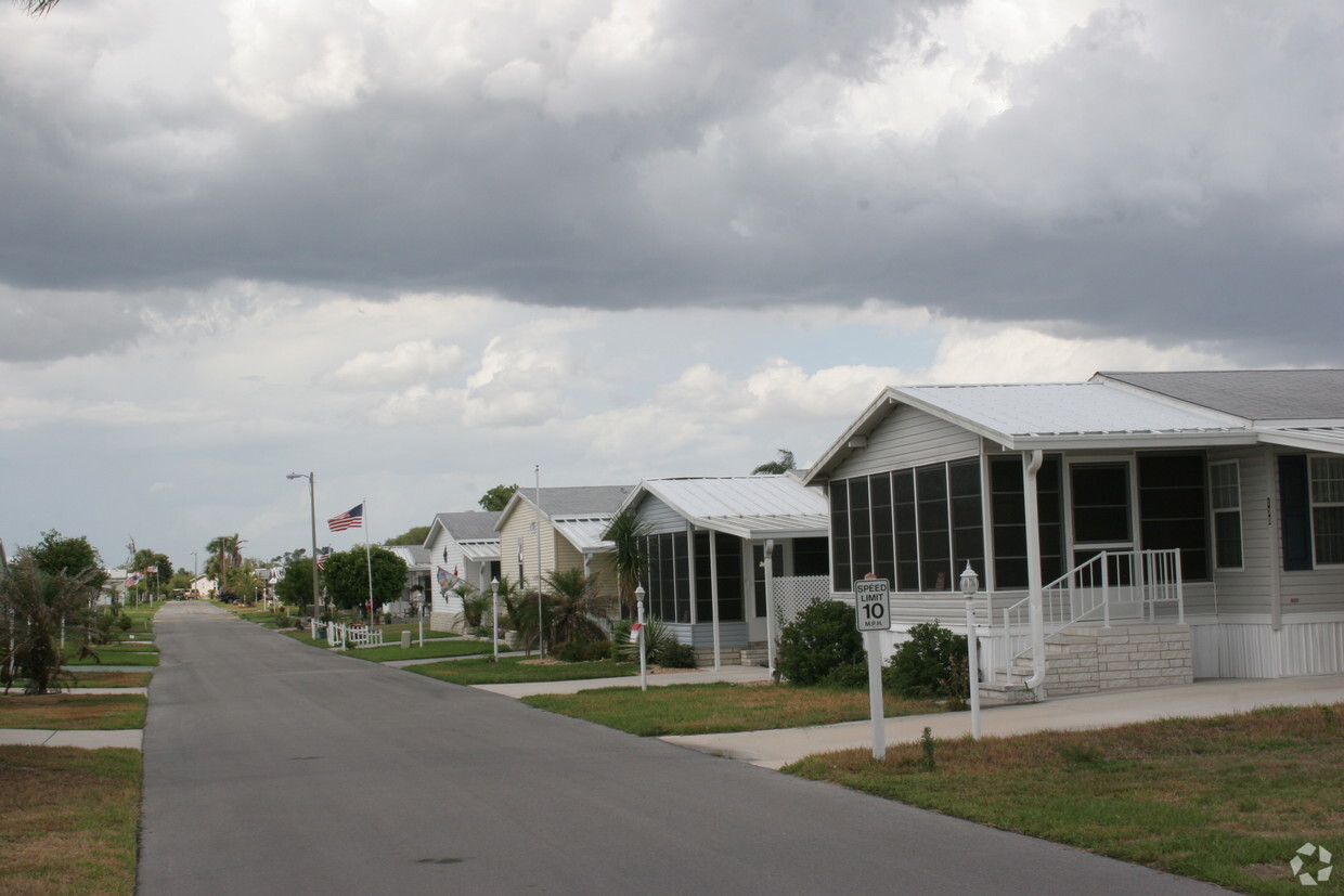 Foto del edificio - Orange Acres Ranch