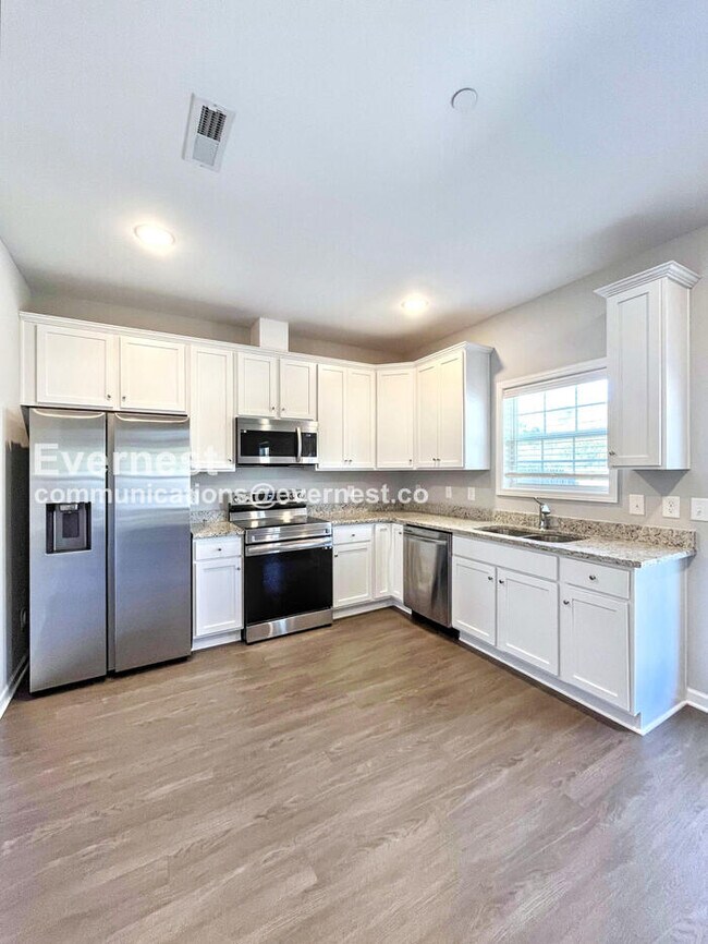 Foto del edificio - 1117 Prospect Ct