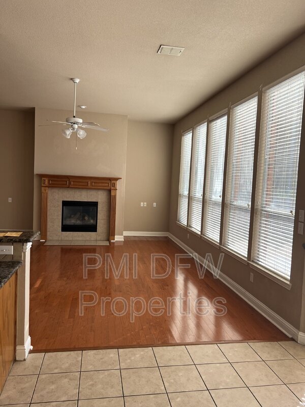 Foto del edificio - 1440 Misty Cove Dr