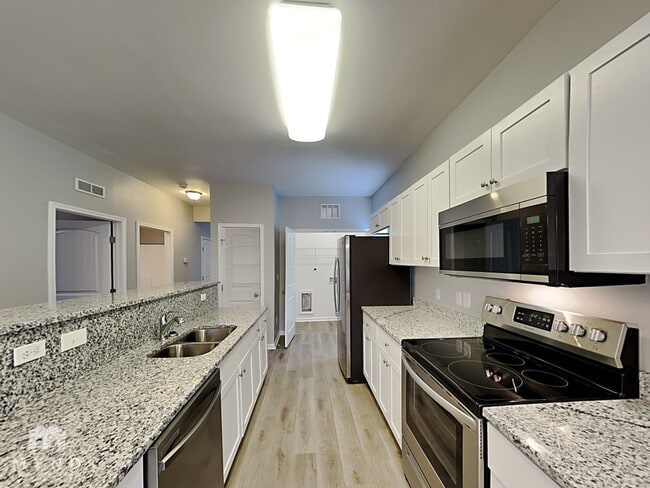 Foto del edificio - 2415 Ashe St