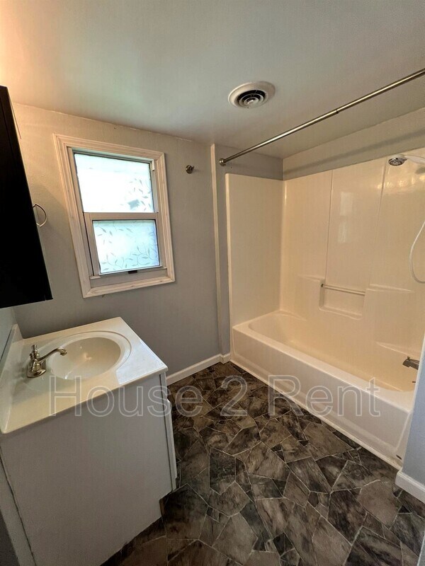 Foto del edificio - 1516 Cherry St