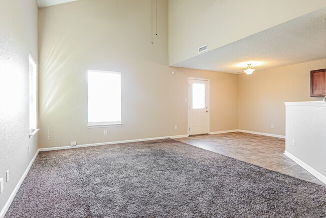 Foto del edificio - 1240 Cutler Ln