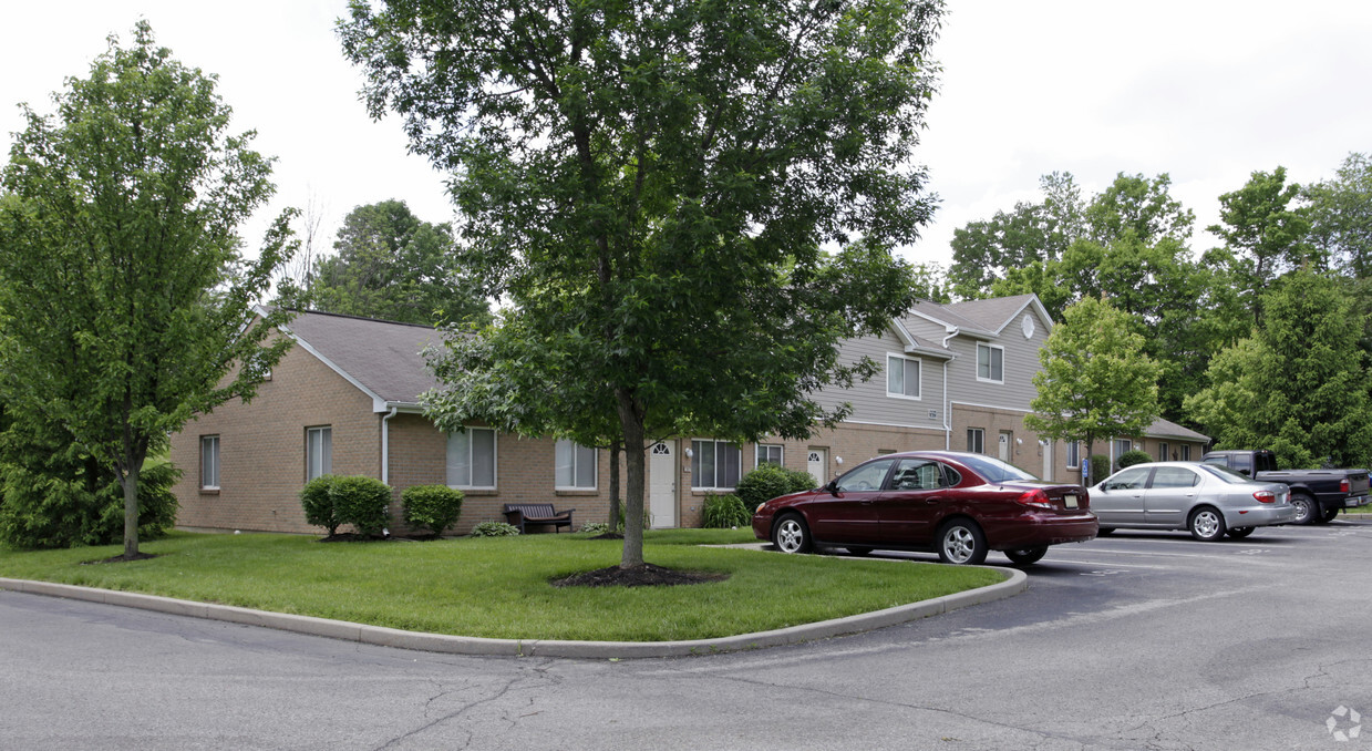 Primary Photo - Colony Woods Apartment Homes