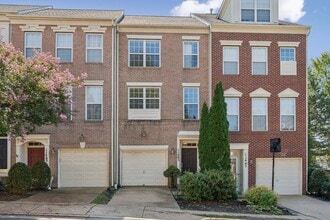 Building Photo - 11465 Log Ridge Dr
