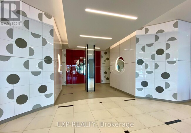 Building Photo - 30 Meadowglen Pl