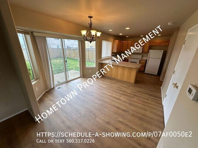Building Photo - 9928 Greenleaf Loop SE